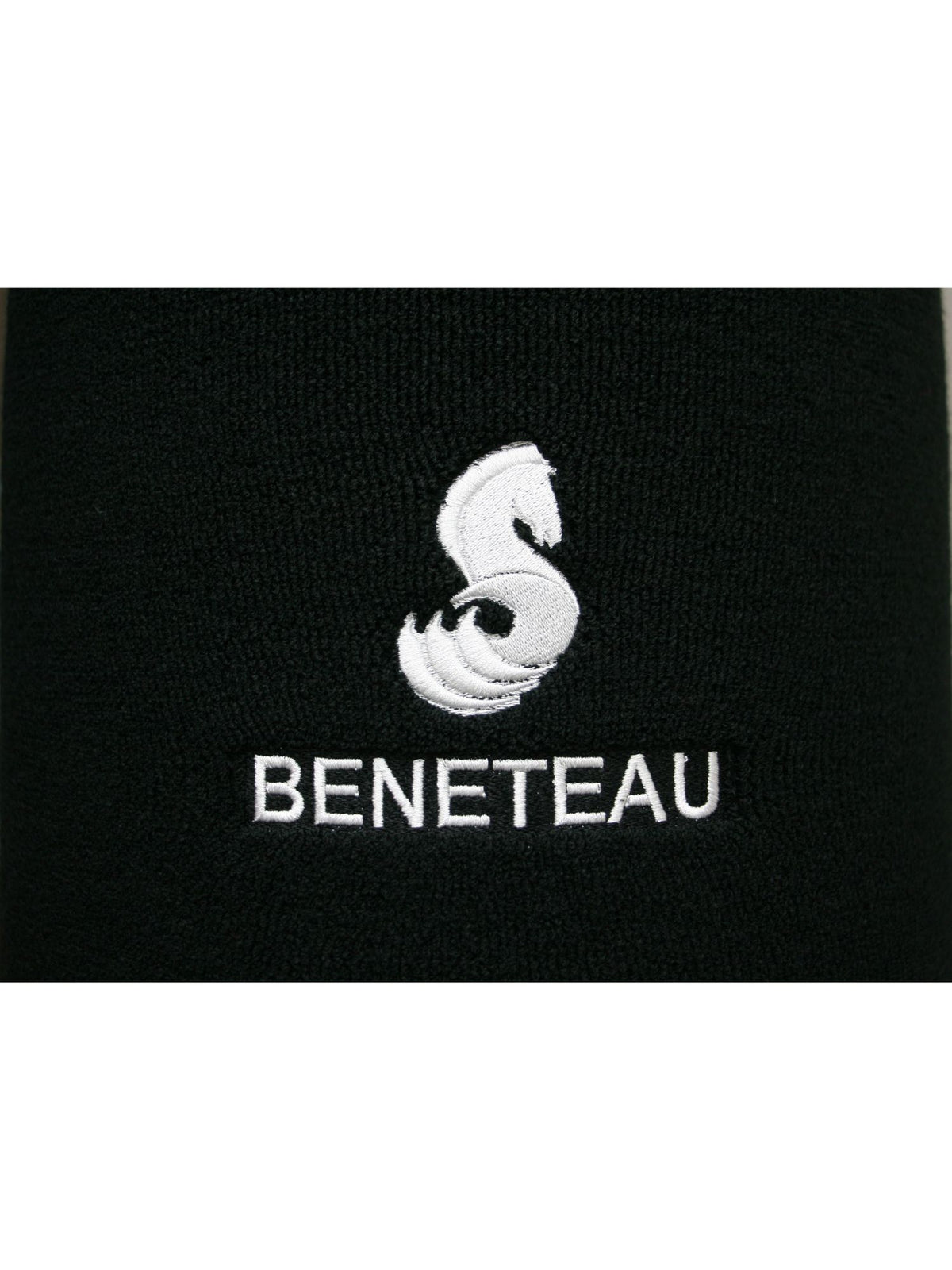 Beneteau Fender Logo